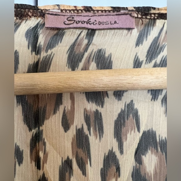 Leopard Print Top - Picture 5 of 6